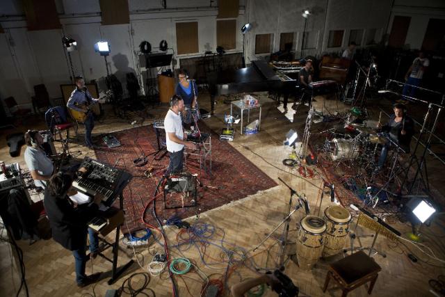 AndroidAsteroid-AbbeyRoad2
