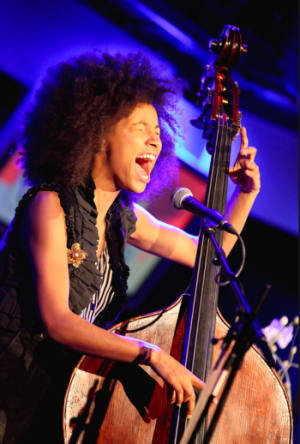 esperanza_spalding___joachim_bertrand.jpg